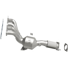 Load image into Gallery viewer, MagnaFlow Exhaust Products 5531552 California CARB Manifold Catalytic Converter for Select Ford Fiesta