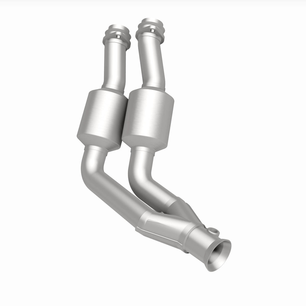 MagnaFlow Exhaust Products 24226 HM Grade Direct-Fit Catalytic Converter for Select Jaguar Vanden Plas, Jaguar XJ6