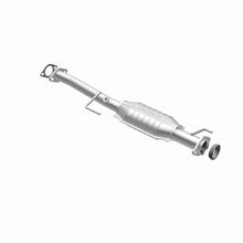 Load image into Gallery viewer, MagnaFlow Exhaust Products 22626 HM Grade Direct-Fit Catalytic Converter for Select Chevrolet Tracker, Geo Tracker, Suzuki Sidekick, Suzuki X-90