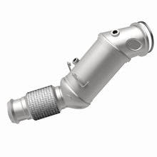 Load image into Gallery viewer, MagnaFlow Exhaust Products 280543 OEM Grade Direct-Fit Catalytic Converter for Select BMW 230i, BMW 230i xDrive, BMW 330i, BMW 330i GT xDrive, BMW 330i xDrive, BMW 430i, BMW 430i Gran Coupe, BMW 430i xDrive, BMW 430i xDrive Gran Coupe, BMW 530e, BMW 530e