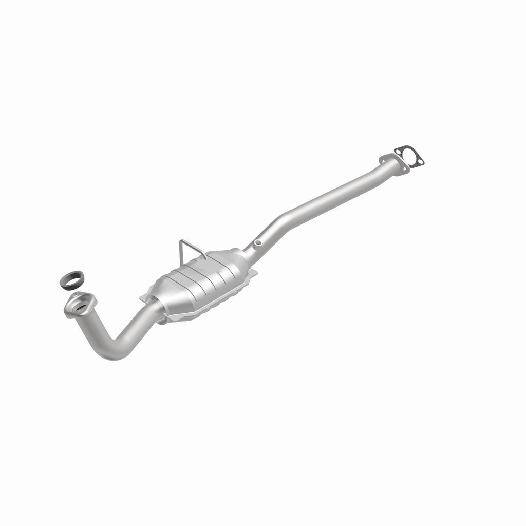 MagnaFlow Exhaust Products 49563 OEM Grade Direct-Fit Catalytic Converter for Select Chevrolet Metro, Geo Metro, Suzuki Swift