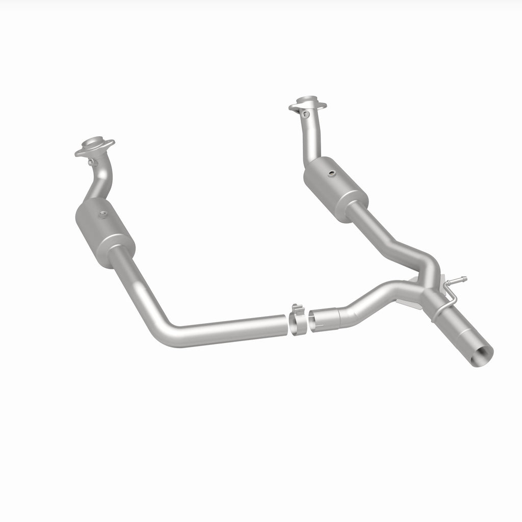 MagnaFlow Exhaust Products 21-599 OEM Grade Direct-Fit Catalytic Converter for Select Ford E-250, Ford E-350 Super Duty