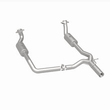 Load image into Gallery viewer, MagnaFlow Exhaust Products 21-599 OEM Grade Direct-Fit Catalytic Converter for Select Ford E-250, Ford E-350 Super Duty