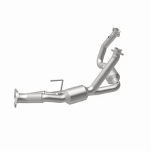 Load image into Gallery viewer, MagnaFlow Exhaust Products 4651709 California CARB Direct-Fit Catalytic Converter for Select Jeep Commander, Jeep Grand Cherokee
