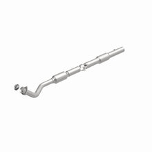 Load image into Gallery viewer, MagnaFlow Exhaust Products 52051 OEM Grade Direct-Fit Catalytic Converter for Select Chevrolet Express 1500, Chevrolet Express 2500, Chevrolet Express 3500, GMC Savana 1500, GMC Savana 2500, GMC Savana