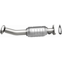Load image into Gallery viewer, MagnaFlow Exhaust Products 23011 HM Grade Direct-Fit Catalytic Converter for Select Suzuki Forenza, Suzuki Reno