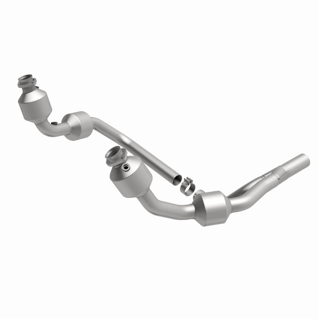 MagnaFlow Exhaust Products 49689 OEM Grade Direct-Fit Catalytic Converter for Select Jeep Wrangler