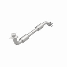 Load image into Gallery viewer, MagnaFlow Exhaust Products 5582633 California CARB Direct-Fit Catalytic Converter for Select Lexus LX570, Toyota Land Cruiser