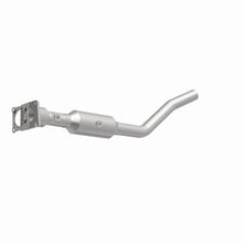 Load image into Gallery viewer, MagnaFlow Exhaust Products 5461192 California CARB Direct-Fit Catalytic Converter for Select Dodge Caliber, Jeep Compass, Jeep Patriot