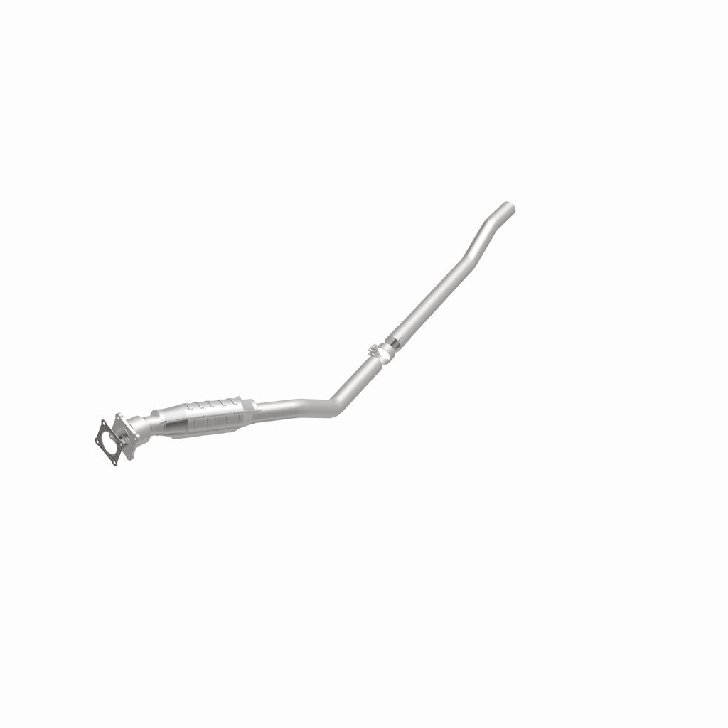 MagnaFlow Exhaust Products 51155 OEM Grade Direct-Fit Catalytic Converter for Select Chrysler Grand Voyager, Chrysler Town & Country, Chrysler Voyager, Dodge Caravan, Dodge Grand Caravan