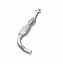 Load image into Gallery viewer, MagnaFlow Exhaust Products 447158 California CARB Direct-Fit Catalytic Converter for Select Ford E-150, Ford E-150 Club Wagon, Ford E-150 Econoline, Ford E-150 Econoline Club Wagon, Ford E-250, Ford E-250 Econoline