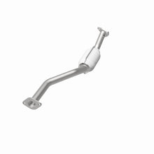 Load image into Gallery viewer, MagnaFlow Exhaust Products 447228 California CARB Direct-Fit Catalytic Converter for Select Nissan Frontier