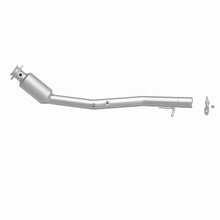 Load image into Gallery viewer, MagnaFlow Exhaust Products 5451714 California CARB Direct-Fit Catalytic Converter for Select Land Rover Range Rover