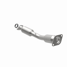 Load image into Gallery viewer, MagnaFlow Exhaust Products 551753 California CARB Direct-Fit Catalytic Converter for Select Nissan Sentra, Nissan Versa, Nissan Versa Note
