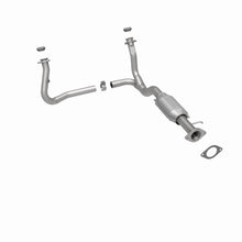 Load image into Gallery viewer, MagnaFlow Exhaust Products 447249 California CARB Direct-Fit Catalytic Converter for Select Chevrolet S10, GMC Sonoma, Isuzu Hombre