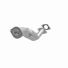 Load image into Gallery viewer, MagnaFlow Exhaust Products 5461751 California CARB Direct-Fit Catalytic Converter for Select Buick Lucerne