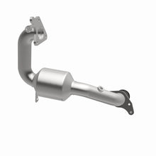 Load image into Gallery viewer, MagnaFlow Exhaust Products 52439 OEM Grade Direct-Fit Catalytic Converter for Select Nissan Juke