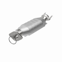 Load image into Gallery viewer, MagnaFlow Exhaust Products 25210 HM Grade Direct-Fit Catalytic Converter for Select Ford Five Hundred, Ford Freestyle, Mercury Montego