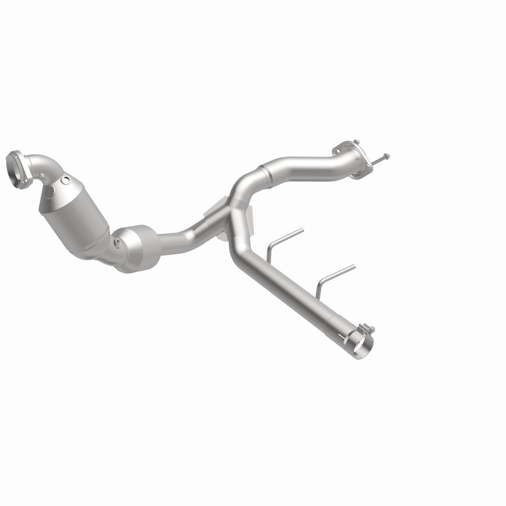 MagnaFlow Exhaust Products 280758 OEM Grade Direct-Fit Catalytic Converter for Select Ford F-150