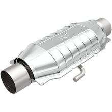 Load image into Gallery viewer, MagnaFlow Exhaust Products 94016 Standard Grade Universal Catalytic Converter for Select Buick Century, Buick Commercial Chassis, Buick Electra, Buick Estate Wagon, Buick LeSabre, Buick Park Avenue, Buick Reatta, Buick Regal, Buick Riviera, Buick