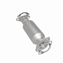 Load image into Gallery viewer, MagnaFlow Exhaust Products 5671890 California CARB Direct-Fit Catalytic Converter for Select Hyundai Sonata, Hyundai Tucson, Kia Optima, Kia Sportage