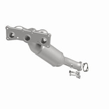 Load image into Gallery viewer, MagnaFlow Exhaust Products 5631763 California CARB Manifold Catalytic Converter for Select BMW 128i, BMW 328i, BMW 328i xDrive, BMW 328xi