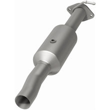 Load image into Gallery viewer, MagnaFlow Exhaust Products 280434 OEM Grade Direct-Fit Catalytic Converter for Select Ford F-350 Super Duty, Ford F-450 Super Duty, Ford F-550 Super Duty