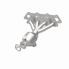 Load image into Gallery viewer, MagnaFlow Exhaust Products 5531429 California CARB Manifold Catalytic Converter for Select Hyundai Accent, Hyundai Veloster, Kia Rio, Kia Soul