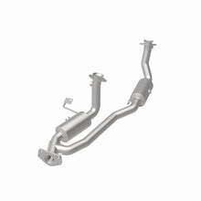 Load image into Gallery viewer, MagnaFlow Exhaust Products 4551079 California CARB Direct-Fit Catalytic Converter for Select Ford Freestar, Mercury Monterey