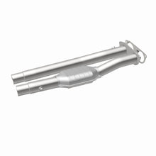 Load image into Gallery viewer, MagnaFlow Exhaust Products 95471 HM Grade Direct-Fit Catalytic Converter for Select Chevrolet C2500, Chevrolet C2500 Suburban, Chevrolet C3500, Chevrolet C3500HD, Chevrolet K2500, Chevrolet K2500 Suburban, Chevrolet K3500, GMC C2500, GMC C2500 Suburban,