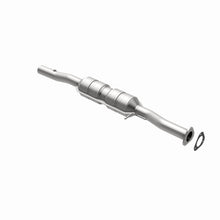 Load image into Gallery viewer, MagnaFlow Exhaust Products 55324 HM Grade Direct-Fit Catalytic Converter for Select Ford Excursion, Ford F-250 Super Duty, Ford F-350 Super Duty, Ford F-450 Super Duty, Ford F-550 Super Duty