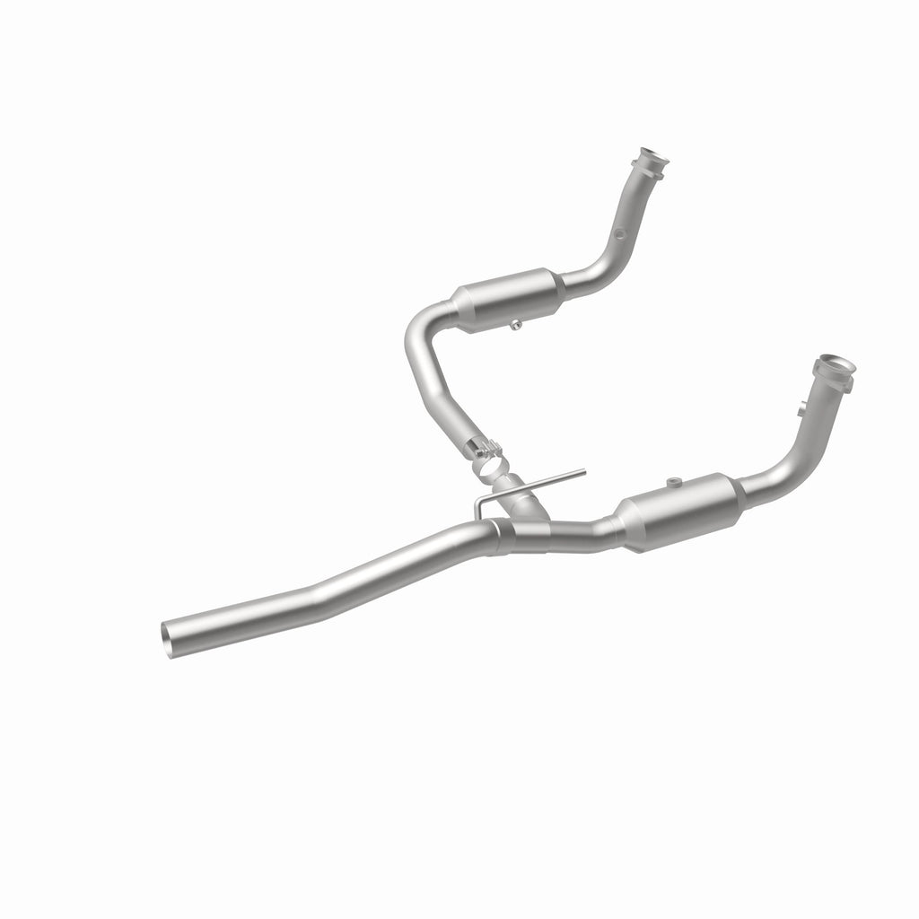 MagnaFlow Exhaust Products 5551187 California CARB Direct-Fit Catalytic Converter for Select Dodge Nitro, Jeep Liberty