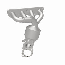 Load image into Gallery viewer, MagnaFlow Exhaust Products 22-081 OEM Grade Manifold Catalytic Converter for Select Hyundai Elantra, Hyundai Elantra Coupe, Hyundai Elantra GT, Kia Forte, Kia Forte Koup, Kia Soul