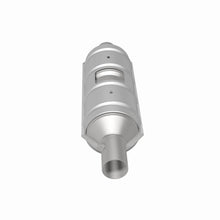 Load image into Gallery viewer, MagnaFlow Exhaust Products 55400 HM Grade Universal Catalytic Converter for Select Ford E-150, Ford E-150 Club Wagon, Ford E-150 Econoline, Ford E-150 Econoline Club Wagon, Ford E-250, Ford E-250 Econoline, Ford E-350 Club Wagon, Ford E-350 Econoline,