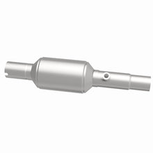 Load image into Gallery viewer, MagnaFlow Exhaust Products 23226 HM Grade Direct-Fit Catalytic Converter for Select Jeep Cherokee, Jeep Grand Cherokee