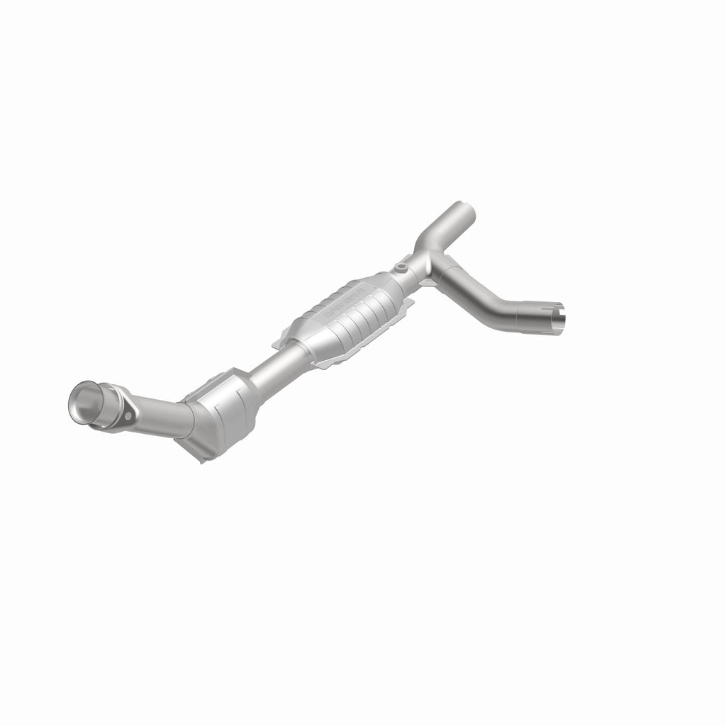 MagnaFlow Exhaust Products 49426 OEM Grade Direct-Fit Catalytic Converter for Select Ford E-150, Ford E-150 Club Wagon, Ford E-150 Econoline, Ford E-150 Econoline Club Wagon, Ford E-250, Ford E-250 Econoline