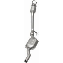 Load image into Gallery viewer, MagnaFlow Exhaust Products 444333 California CARB Direct-Fit Catalytic Converter for Select Audi A4, Audi A6, Audi A6 Quattro, Volkswagen Passat