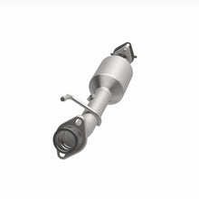Load image into Gallery viewer, MagnaFlow Exhaust Products 6571690 California CARB Direct-Fit Catalytic Converter for Select Nissan NV200