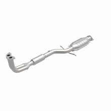 Load image into Gallery viewer, MagnaFlow Exhaust Products 457026 California CARB Direct-Fit Catalytic Converter for Select Hyundai Sonata