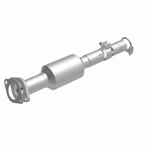 Load image into Gallery viewer, MagnaFlow Exhaust Products 5571814 California CARB Direct-Fit Catalytic Converter for Select Kia Rio