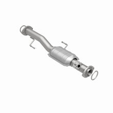 Load image into Gallery viewer, MagnaFlow Exhaust Products 447225 California CARB Direct-Fit Catalytic Converter for Select Toyota 4Runner