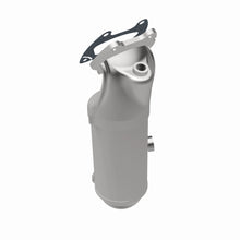 Load image into Gallery viewer, MagnaFlow Exhaust Products 5551120 California CARB Manifold Catalytic Converter for Select Chrysler Town &amp; Country, Dodge Grand Caravan, Dodge Journey, Ram C/V, Volkswagen Routan