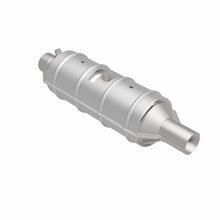 Load image into Gallery viewer, MagnaFlow Exhaust Products 445300 California CARB Universal Catalytic Converter for Select Ford E-150 Econoline, Ford E-150 Econoline Club Wagon, Ford E-250 Econoline, Ford E-350 Econoline, Ford E-350 Econoline Club Wagon, Ford Excursion, Ford F-250,