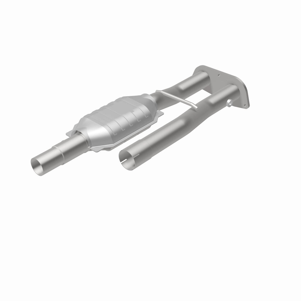 MagnaFlow Exhaust Products 23179 HM Grade Direct-Fit Catalytic Converter for Select Chevrolet C2500, Chevrolet C2500 Suburban, Chevrolet C3500, Chevrolet K2500, Chevrolet K3500, GMC C2500, GMC C2500 Suburban, GMC K2500, GMC K3500
