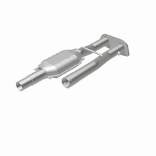 Load image into Gallery viewer, MagnaFlow Exhaust Products 23179 HM Grade Direct-Fit Catalytic Converter for Select Chevrolet C2500, Chevrolet C2500 Suburban, Chevrolet C3500, Chevrolet K2500, Chevrolet K3500, GMC C2500, GMC C2500 Suburban, GMC K2500, GMC K3500