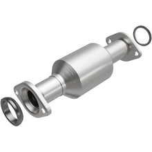 Load image into Gallery viewer, MagnaFlow Exhaust Products 5592546 California CARB Direct-Fit Catalytic Converter for Select Toyota Sienna