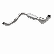 Load image into Gallery viewer, MagnaFlow Exhaust Products 447117 California CARB Direct-Fit Catalytic Converter for Select Ford Expedition, Ford F-150, Lincoln Navigator