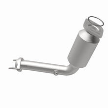 Load image into Gallery viewer, MagnaFlow Exhaust Products 21-373 OEM Grade Direct-Fit Catalytic Converter for Select Ford Five Hundred, Ford Freestyle, Mercury Montego