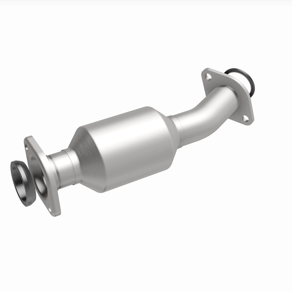 MagnaFlow Exhaust Products 280095 OEM Grade Direct-Fit Catalytic Converter for Select Toyota Sienna