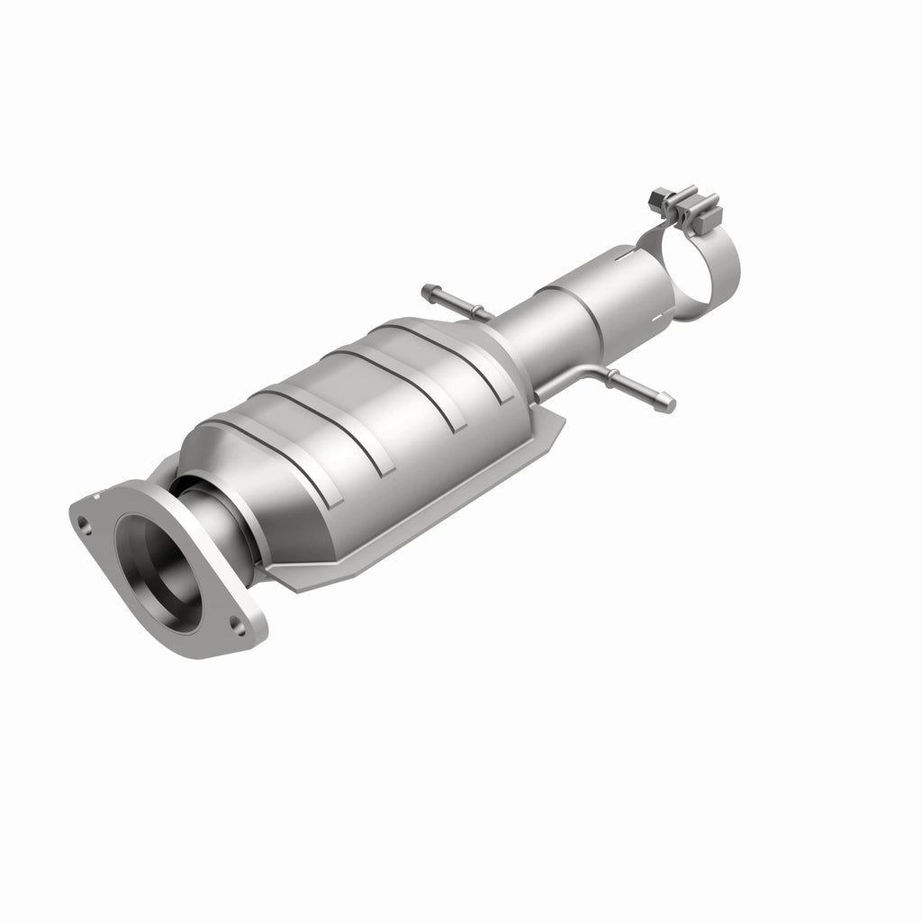 MagnaFlow Exhaust Products 51913 OEM Grade Direct-Fit Catalytic Converter for Select Chevrolet Malibu, Pontiac G6, Saturn Aura